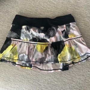 **RARE** Lululemon Skort Size 8